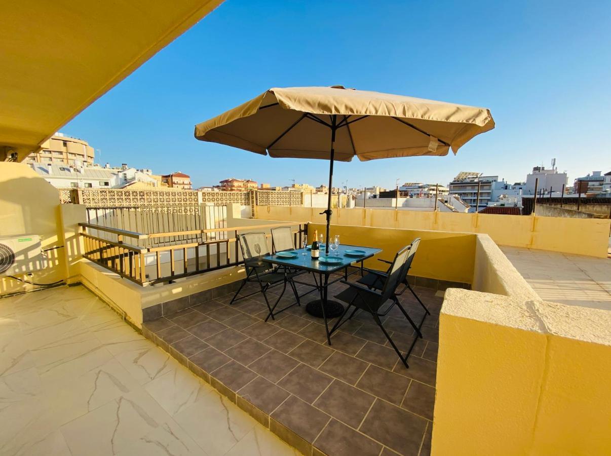 Fresh And Modern Delux Apartment In 1 Min From The Beach! Fuengirola Exterior photo