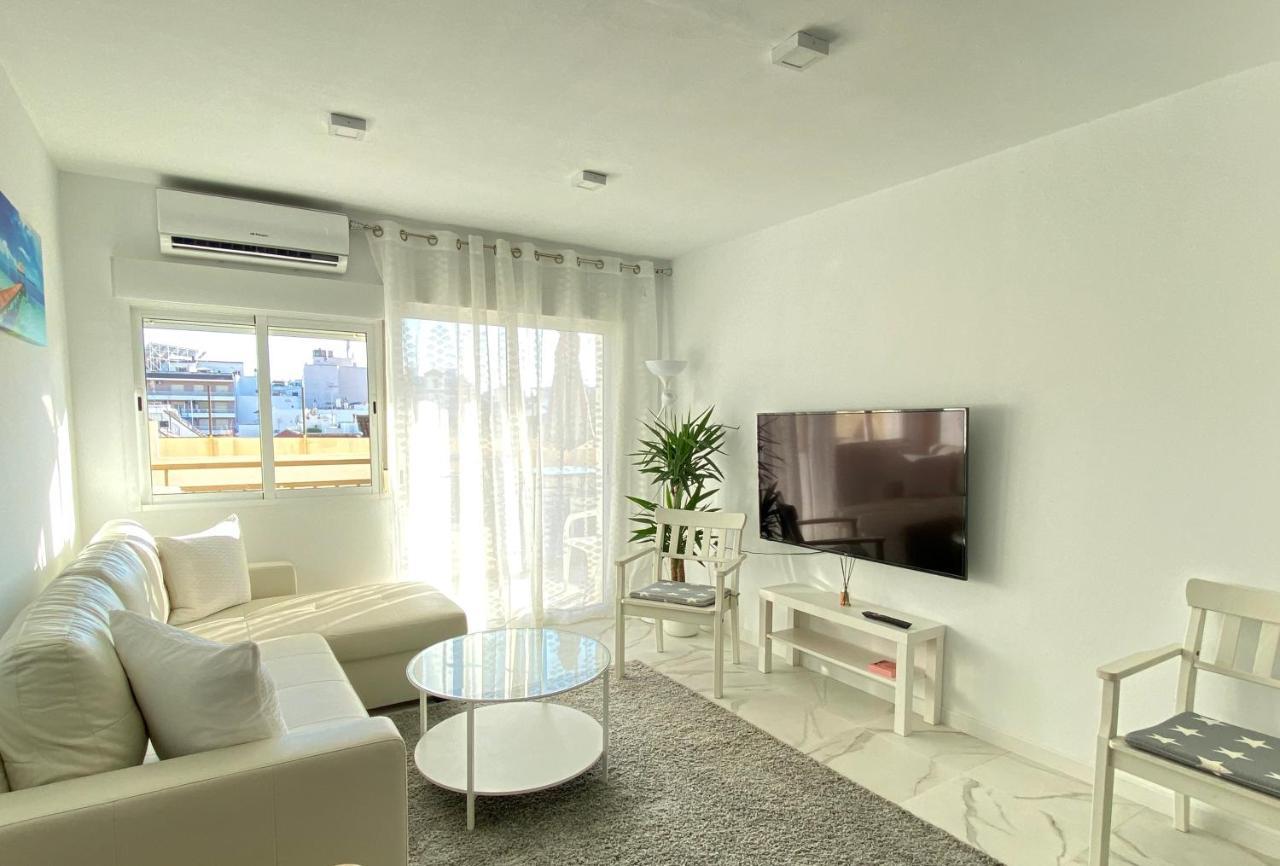 Fresh And Modern Delux Apartment In 1 Min From The Beach! Fuengirola Exterior photo